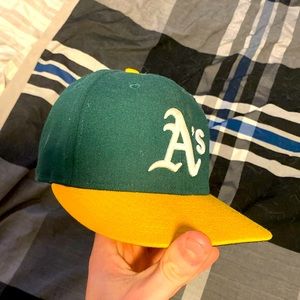 Fitted hat, As baseball team.